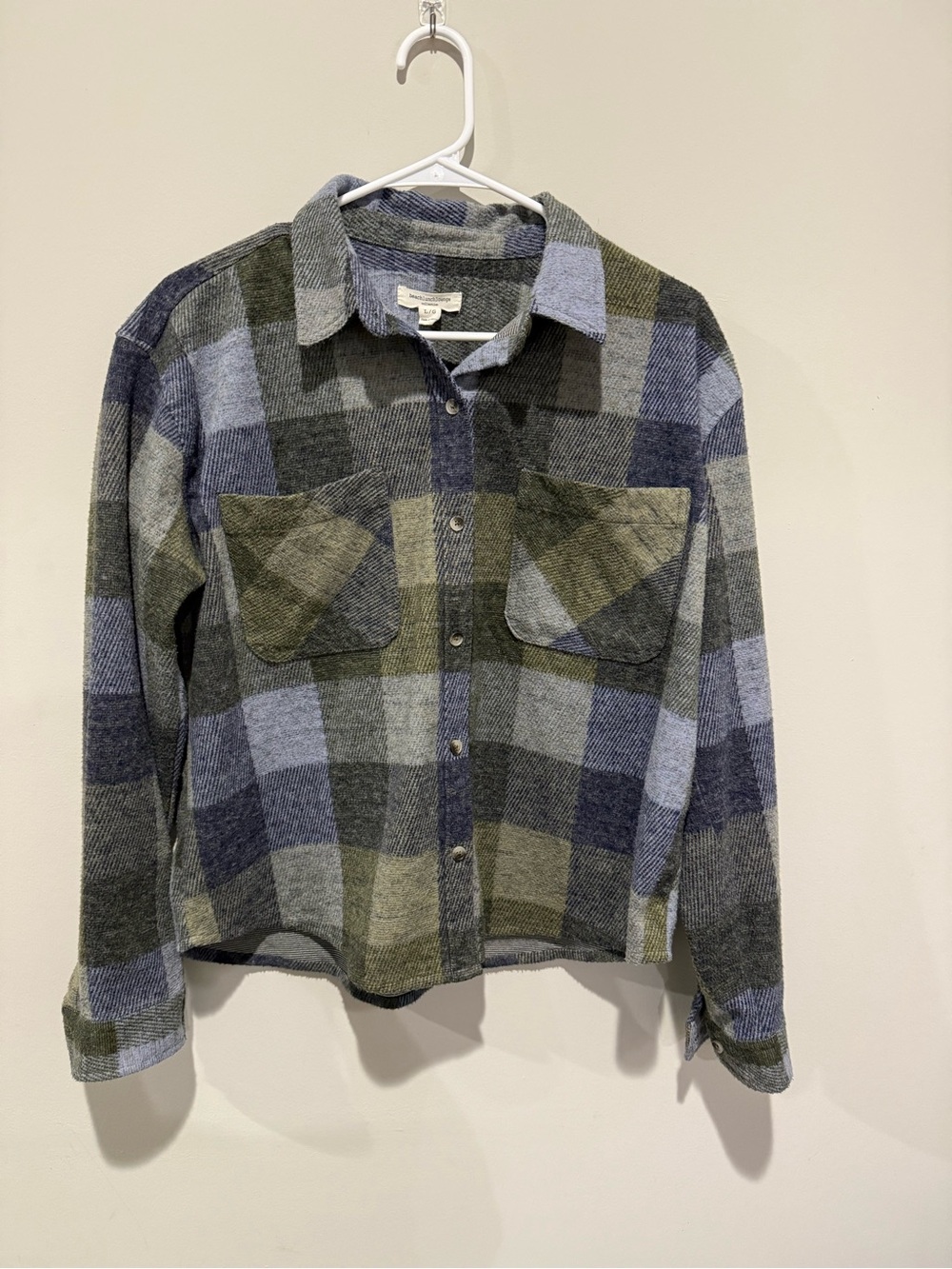 beachlunchlounge Blue & Green Plaid Button-Down Shirt